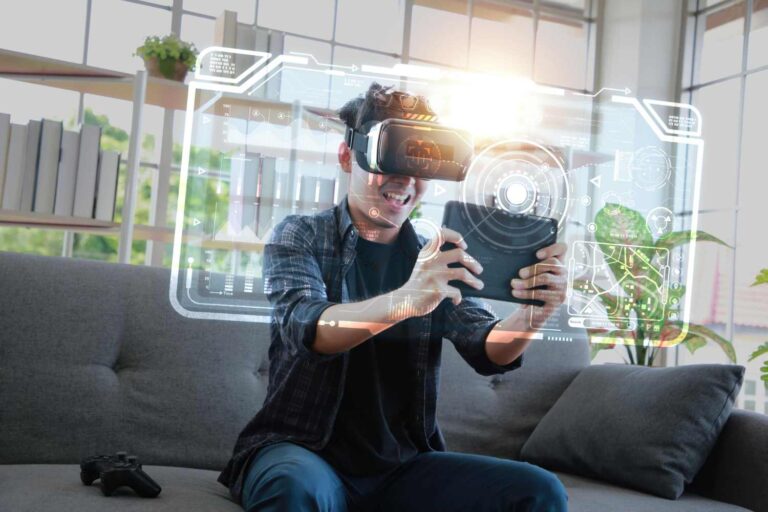 Augmented Reality (AR) and Virtual Reality